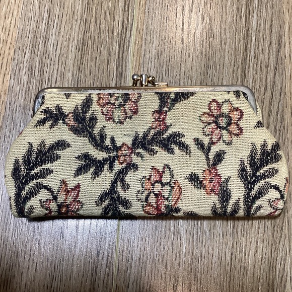 Handbags - Vintage Floral Brocade Kiss Clasp Coin Pouch Clutch Wallet Bag